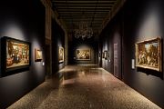 Interno della mostra da Tiziano a Rubens